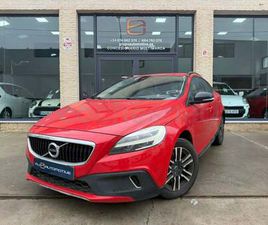 VOLVO V40 CROSS COUNTRY D2 VOLVO V40 CROSS COUNTRY 2.0 D2 MOMENTUM