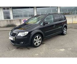 VOLKSWAGEN CROSSTOURAN CROSS 7 SITZER 1. HAND AHK