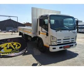 ISUZU LA SÉRIE N 2017 ISUZU NPR 300 AMT F/C C/C