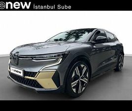 CROSSOVER EV60 ICONIC OTOMATIK