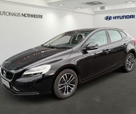 VOLVO V40 MOMENTUM