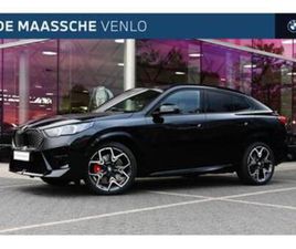 BMW IX2 EDRIVE20 M SPORT / PANORAMADAK / TREKHAAK / SPORTSTO — BMW — MARKTPLAATS