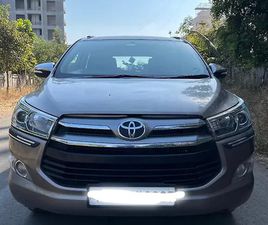 TOYOTA INNOVA