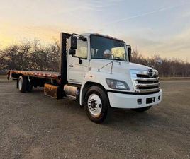 2016 HINO 338 27FT FLATBED WITH LIFT GATE