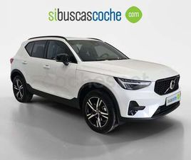 VOLVO XC40 2.0 B3 G PLUS DARK AUTO