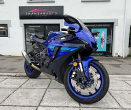 YAMAHA YZF-R1 2024 / 998 CM3 / LIGNE COMPLETE RACING AKRAPOVIC EVO 3 / QUAD LOCK INDUCTION / ENTRETIEN À JOUR