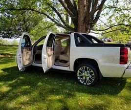 CHEVROLET AVALANCHE 1500 2011 CHEVROLET AVALANCHE 1500 LTZ 4WD