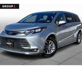 USED 2025 TOYOTA SIENNA XLE