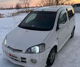 DAIHATSU YRV