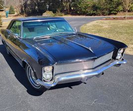 BUICK RIVIERA 1965 BUICK RIVIERA COUPE WITH STRIKING COLOR COMBINATION