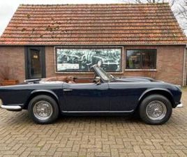 ② TRIUMPH TR4, BLEU ROYAL, 1964 — TRIUMPH — 2EMEMAIN