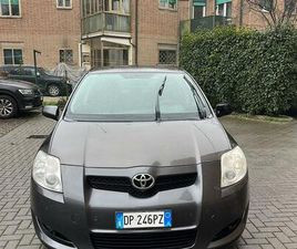 TOYOTA AURIS AUTOMATICO