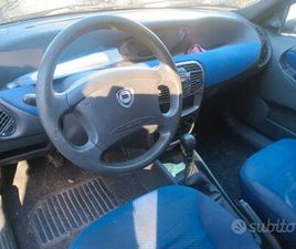 LANCIA Y Y ELEFANTINO