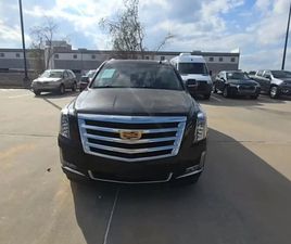 2017 CADILLAC ESCALADE ESV LUXURY SPORT UTILITY 4D