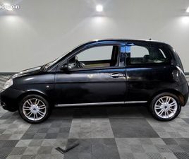 LANCIA YPSILON 1.4 16V 95 PLATINO À RÉPARER