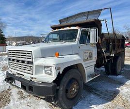 1984 FORD F700 DUMP TRUCK