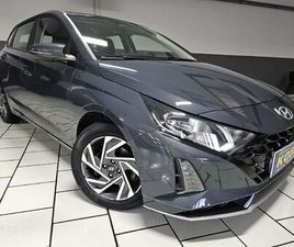 HYUNDAI I20 HYUNDAI I20 1.0 T-GDI 100CV BOITE AUTO CAR-PLAY 1ERE MAIN