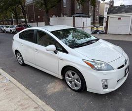 2011 TOYOTA PRIUS FIVE 5 WITH LEATHER NAVIGATION CAMERA 105K MILES