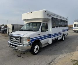 2015 FORD WHEELCHAIR LIFT & PASSENGER BUS