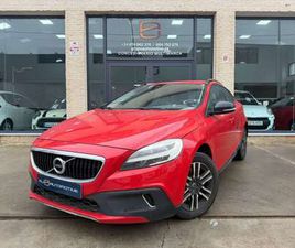 VOLVO V40 CROSS COUNTRY D2 D2 MOMENTUM 120