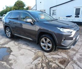 2020 (70) 2.5 VVTI HYBRID DESIGN 5DR CVT