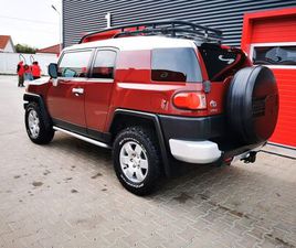 TOYOTA FJ CRUISER