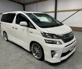 2.4 PETROL HYBRID WITH MEGA SPEC - GRADE 4.5 - ABSOLUTELY IMMACULTE - YOU WILL NOT FIND ONE BETTER- SUPER LOW MILEAGE - OTTOMONS /SUNROOFS/ETC ETC