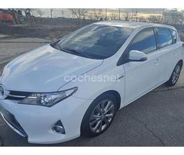TOYOTA AURIS HYBRID ADVANCE