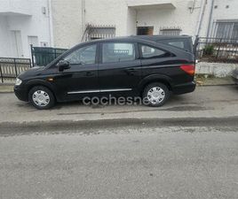 SSANGYONG RODIUS 270XDI PREMIUM