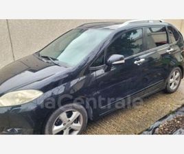 2.2 I-CDTI 140 EXECUTIVE CUIR NAVI