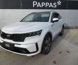 KIA SORENTO 2.2 CRDI KRYPTONITE 4WD DCT MO.-I.VEZ.SZERVIZKÖNYV