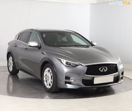 INFINITI Q30 2.0T, 4X4, AUTOMAT, KŮŽE, NAVI ZA 13 600 €