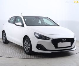 HYUNDAI I30 FASTBACK HYUNDAI I30 FASTBACK 1.0 T-GDITRIKOLOR , ČR,2.MAJ ZA 9 700 €