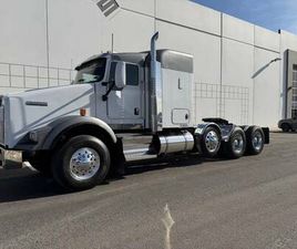 2008 *KENWORTH* *T800* *SLEEPER*