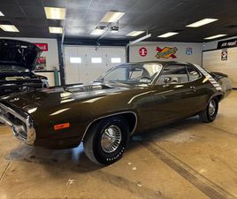 PLYMOUTH ROAD RUNNER 1972 PLYMOUTH ROAD RUNNER