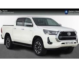 TOYOTA HILUX INVINCIBLE PICKUP'S 2.8 D-4D INVINCIBLE 4WD EURO 6 (START/STOP) 4DR