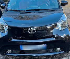 TOYOTA IQ 2013 100CV NOIR MÉTALLISÉ CUIR ROUGE