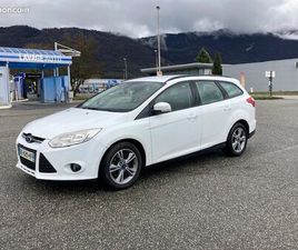 FORD FOCUS SW III TDCI 115, ATTELAGE, RÉGULATEUR DE VITESSE, RADARS DE RECULS, JANTES ALU, CLIM AUTO BI-ZONE, PHARES À ALLUMAGE AUTO, BLUETOOTH + STREAMING AUDI