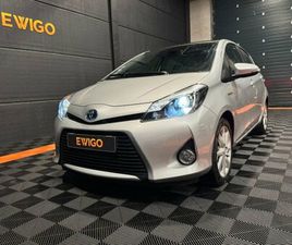 TOYOTA YARIS 1.5 VVTI 100CH HYBRID ATTITUDE TOIT PANO ENTRETIEN CAMERA DE RECUL SEMICUIR