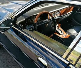 DAIMLER DOUBLE SIX JAGUAR DAIMLER DOUBLE SIX 6 LITRE V12 SEPERATE SITZE.