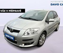 TOYOTA AURIS 2,0 D-4D 93KW XENON TAŽNÉ