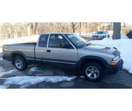 2001 CHEVY S10 EXTRACAB RUNS& LOOKS EXCELLENT VERY DEPENDABLE.
