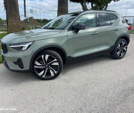 VOLVO XC40 B3 VOLVO XC 40 2.0 B3 PLUS DARK