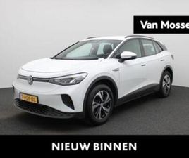 VOLKSWAGEN ID.4 PURE 52 KWH | NAVIGATIE | CAMERA | KLIMAATRE — VOLKSWAGEN — MARKTPLAATS