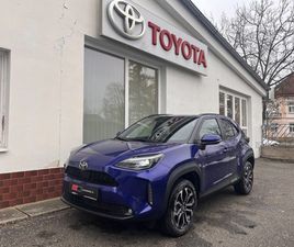 TOYOTA YARIS CROSS 1.5 HEV STYLE + ZIMNÍ KOMPLETY