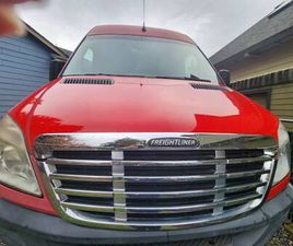 2011 FREIGHTLINER 2500 TURBO DIESEL SPRINTER VAN