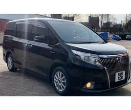 2015 TOYOTA VOXY 1.8 HYBRID