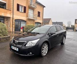 TOYOTA AVENSIS SW BREAK D-CAT 2.0 150CH LOUNGE BVA / SIÈGES CUIR CHAUFFANT / CAMÉRA / TOIT OUVRANT