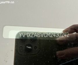 VOLVO XC40 D4 AWD R-DESIGN AUT CZ