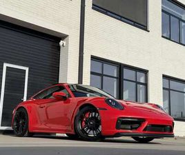 PORSCHE 911 CARRERA 4